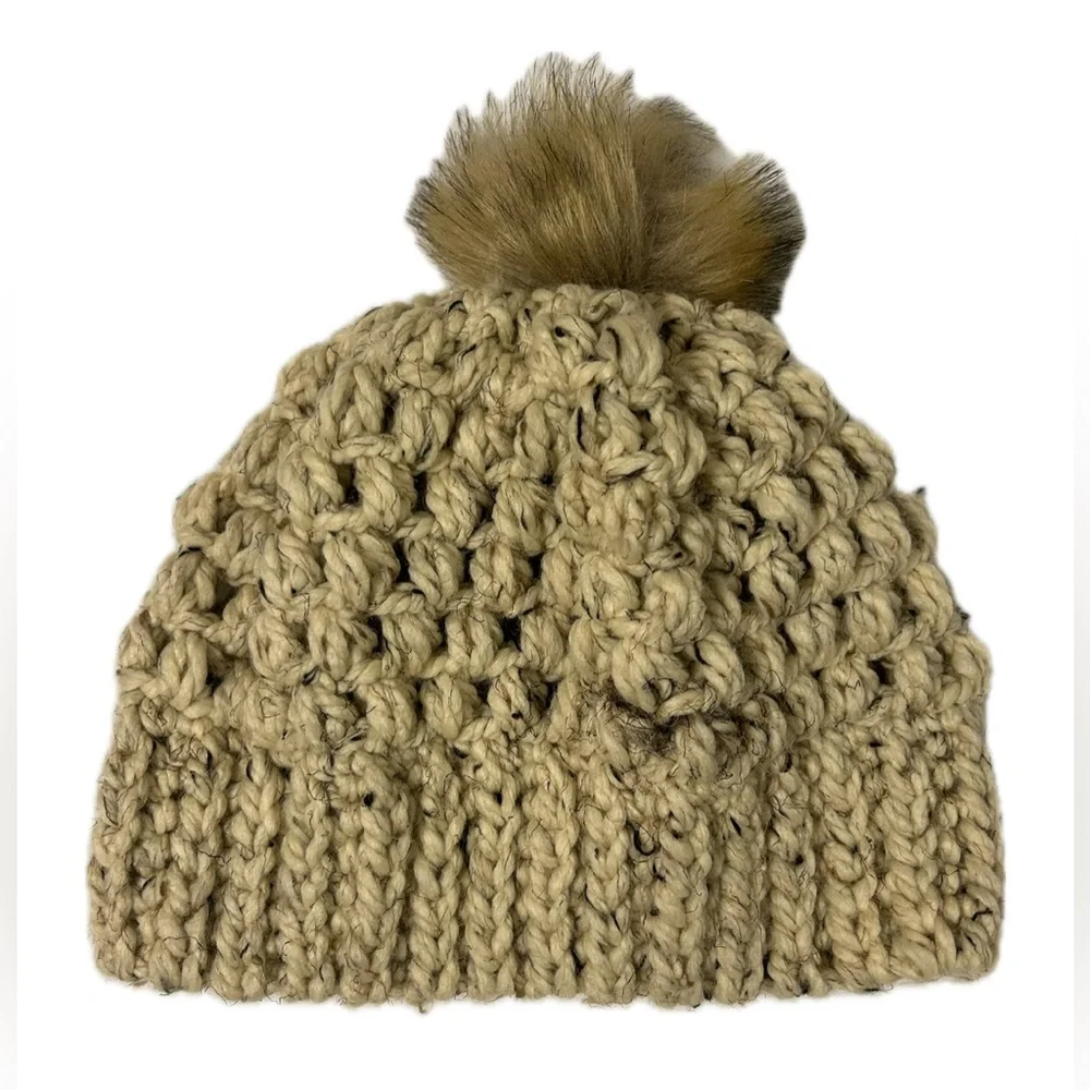 NEW Beanie.‎ Cream/Tan/Brown.